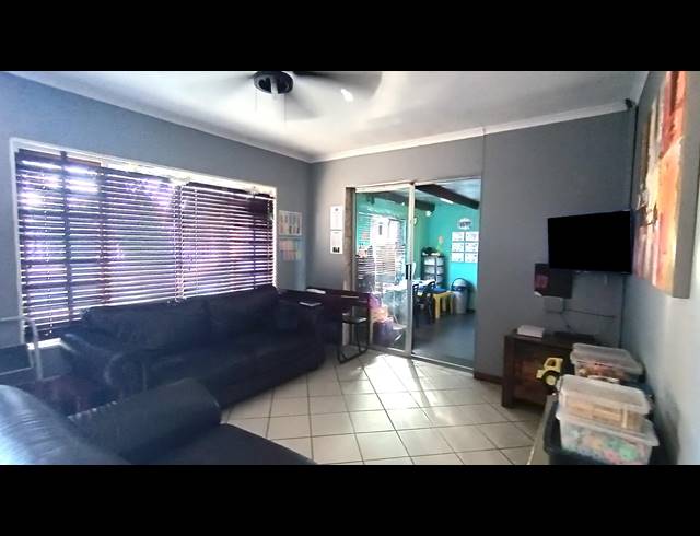 3 BEDROOM FREESTANDING FOR SALE IN BOTHASIG